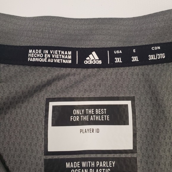 NCAA Miami Hurricanes Adidas Dry Fit Gray Adults Short Sleeve Tshirt Tee - Picture 7 of 10